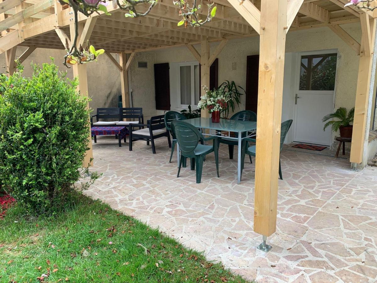 L'Echappee Briarde Apartment Marles-en-Brie Exterior photo